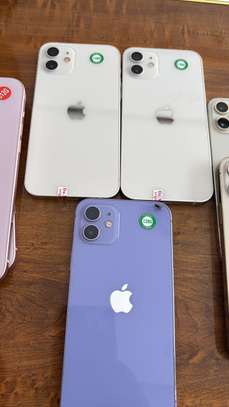 IPHONE 11 128Go image 3
