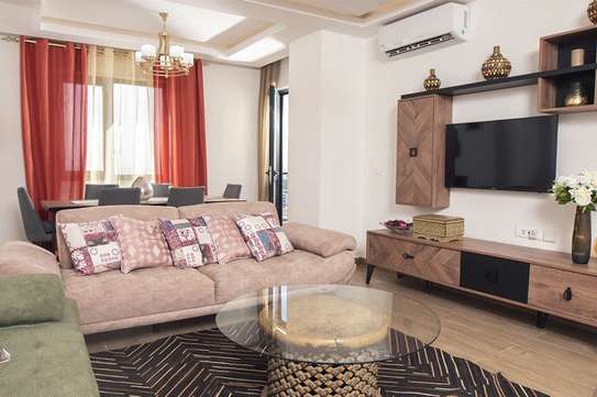 Appartements Meublés à louer au Palazzo Suit image 6