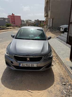 Peugeot 301 essence à vendre à un bon prix. image 8