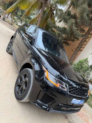 Range Rover sport image 2