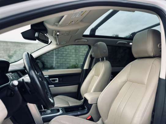 Range Rover discovery image 9