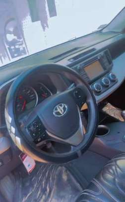 Toyota RAV4 2016 image 1