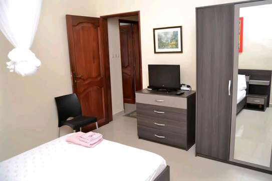 Chambre meublée à louer ( Résidence Douce) image 7
