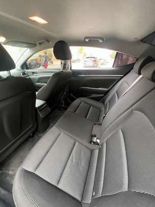 HYUNDAI ELANTRA 2017 image 7