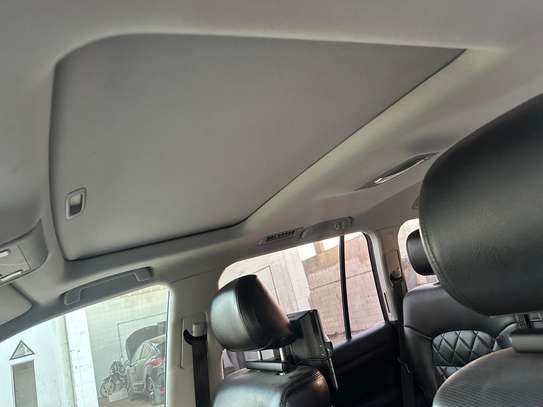 Toyota land cruiser 2020 image 13