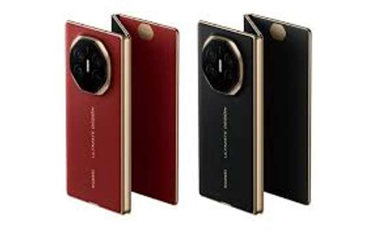 Huawei Mate XT image 1