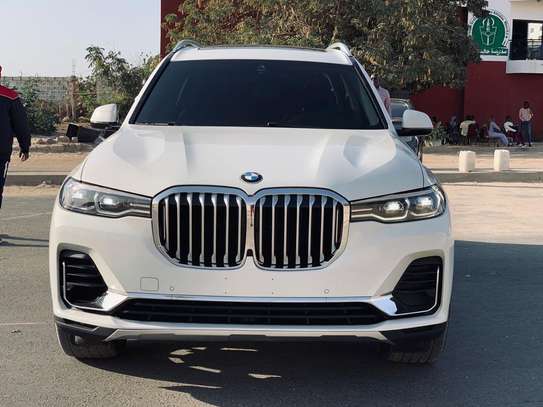 BMW X7 2020 image 2