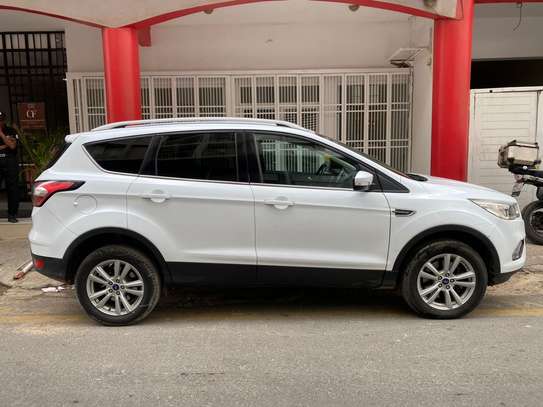 Location Ford Escape 2018 image 7
