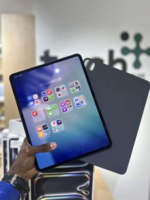 IPad Pro 2025 13 Pouces - 256GB | Wifi + Cellulaire image 2