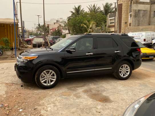 Ford Explorer en bon état image 1