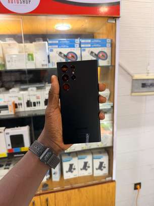 Samsung Galaxy S22 Ultra image 2