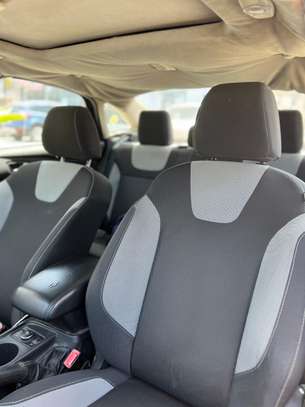 Ford Focus SEL 2012 image 9