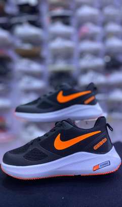 Nike Air Noir image 10