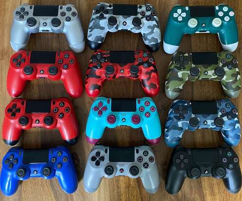 Manettes PS4 originaux image 1