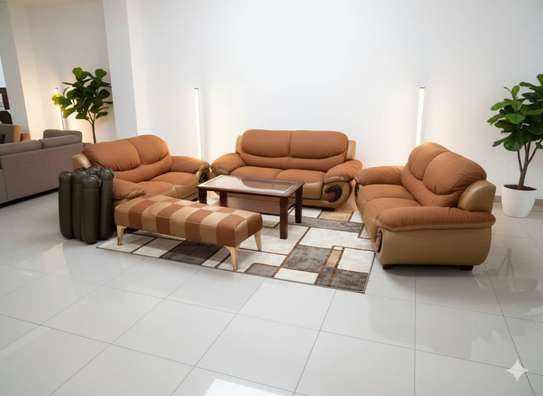 Canape 7 places + 1 tape à bon état image 1