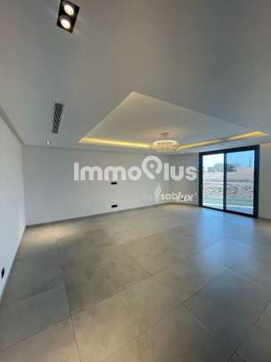 Appartement de haut standing sur la corniche de Ouakam image 6