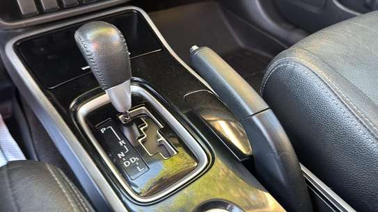 Mitsubishi Outlander image 8