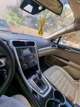 Ford Fusion 2016 SE image 4