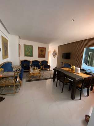 APPARTEMENT MEUBLÉ F3 A LOUER AU POINT E (Piscine Olympique) image 2