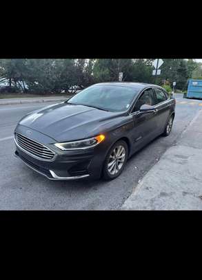 Ford Fusion Hybrid 2019 image 1