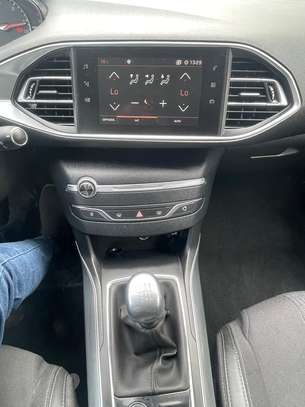PEUGEOT 308, 2018 image 10