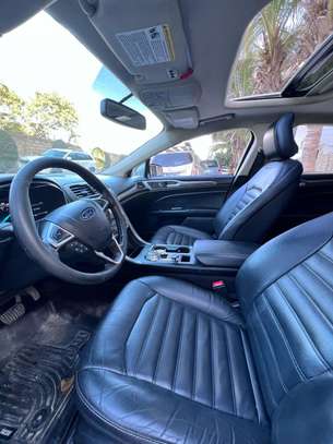 FORD FUSION SE 2018 image 10