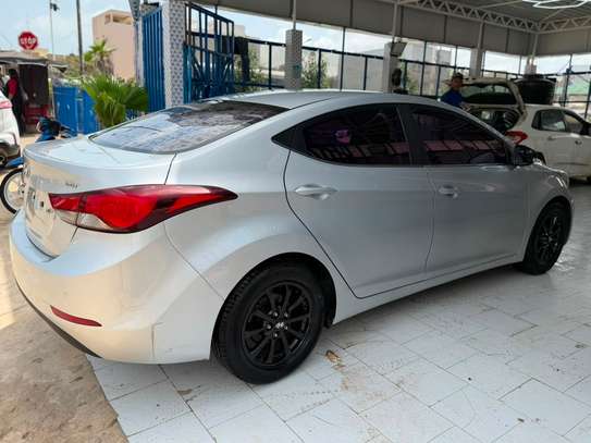 Hyundai Elantra Année: 2016 image 4