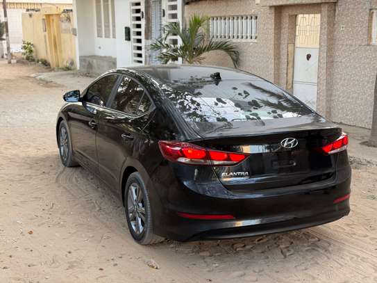 Hyundai Elantra 2017 image 10