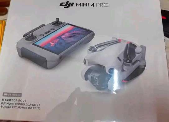 Dji mini 4 pro fly more combo image 1