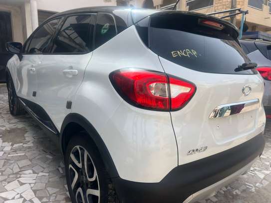 RENAULT QM3 2016/2017 image 6
