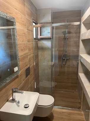 Appartement à louer 3 chambres à la cité keur gorgui image 6