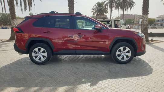 TOYOTA RAV4 2020 image 6