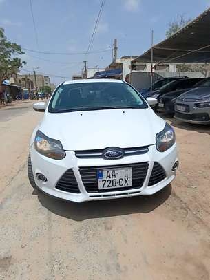 Je vend ma ford focus 2014 image 2
