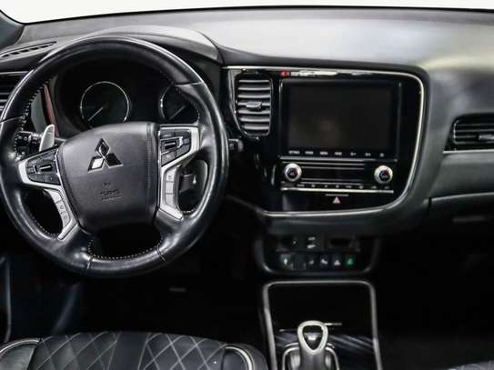 Mitsubishi Outlander PHEV 2020 image 15