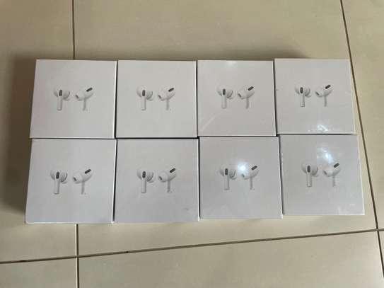 AirPods pro image 1