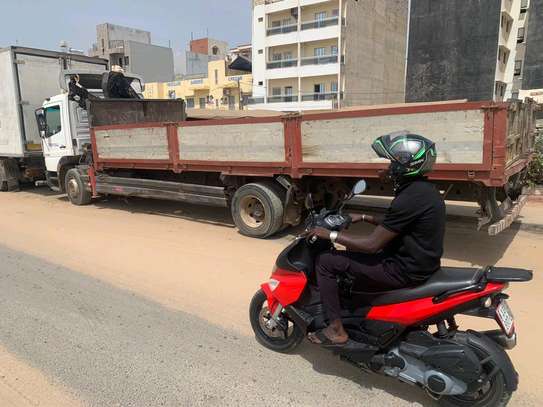 CAMION GRUE MERCEDESS ATECO image 3