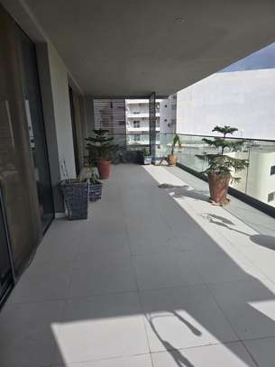 Appartement F4 vide vue sur mer à louer à Mermoz image 13