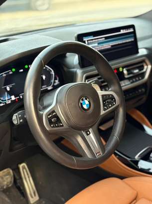 BMW X4 XDRIVE 30I 2025 image 9