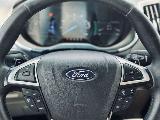 Ford edge titanium image 12