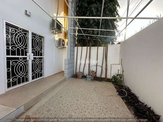 Villa R+1 à louer à la Cité Cheikh Amar image 6