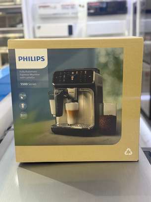 Philips Machine Expresso Café à Grain Séries 5500 image 1