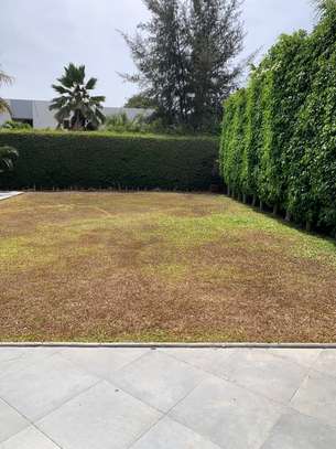 Villa à louer à Fann résidence image 1