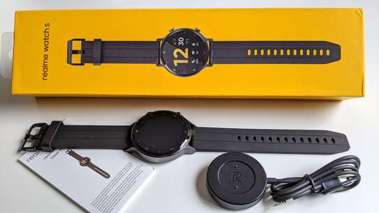 Montre connectée Realme image 9