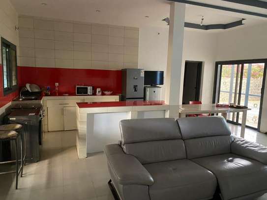 VILLA   A LOUER A SALY image 12