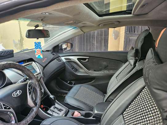 Hyundai elantra image 4
