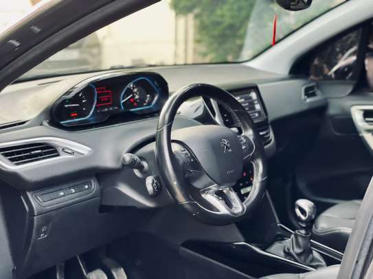 Peugeot 2008 : 2015 3cylindre image 4