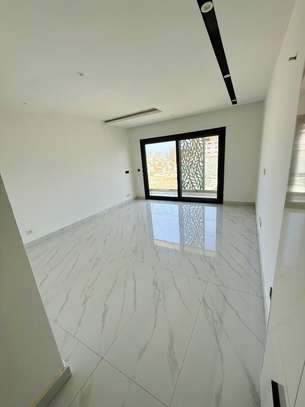 Appartement F4 à louer aux Almadies image 3