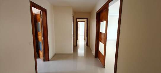 MAGNIFIQUE APPARTEMENT DEUX CHAMBRES A MERMOZ FACE A LA MER image 3
