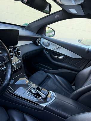 Mercedes-Benz GLC 250 d AMG Line image 6