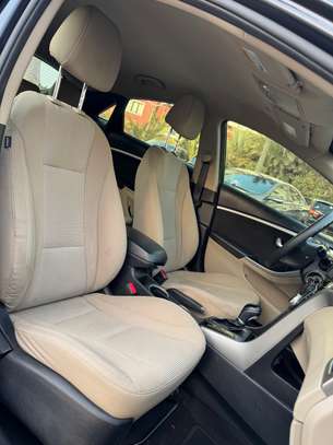 Hyundai Elantra gt image 7